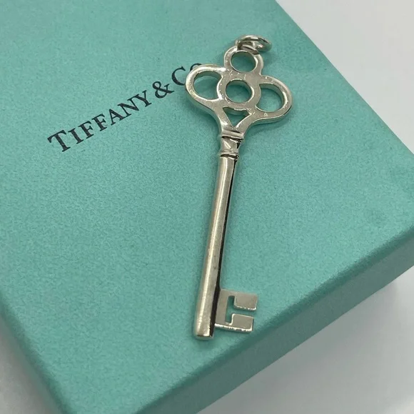 Tiffany & Co. Crown Key Pendant - Picture 4 of 8